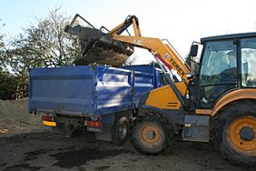 loading-topsoil